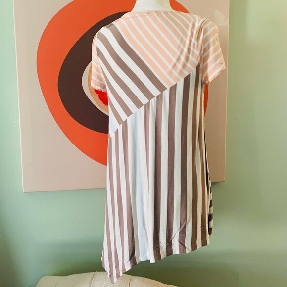 Little Yellow Button Anthropologie - Picture 3 of 11